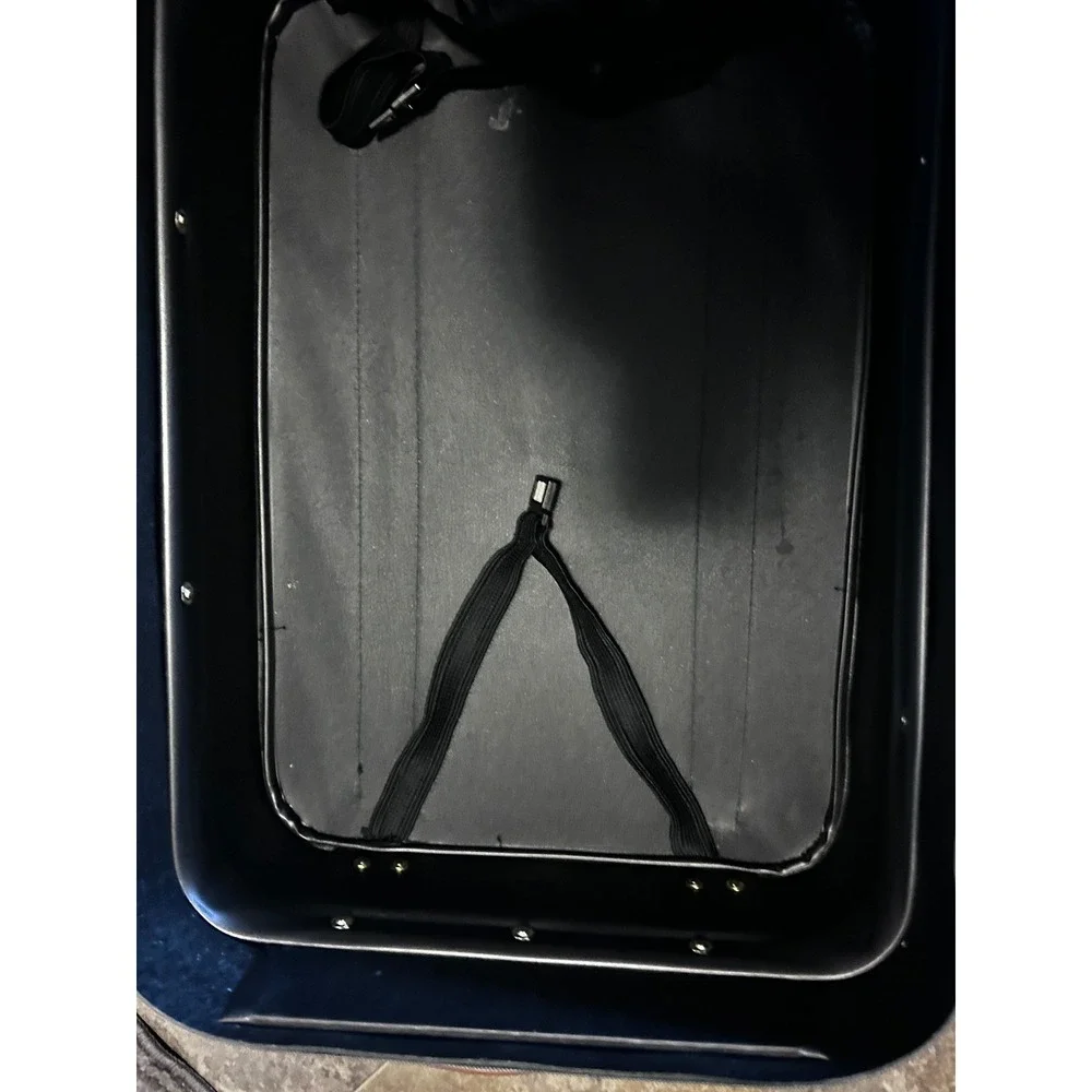 Holiday rolling suitcase